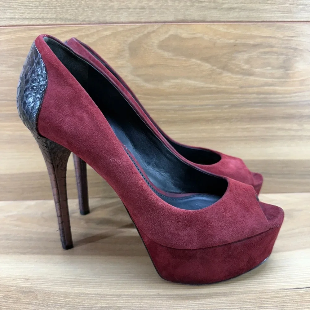 BRIAN ATWOOD Womens 7 Burgundy Suede Peep Toe Pumps Platform Heels Snake Leather